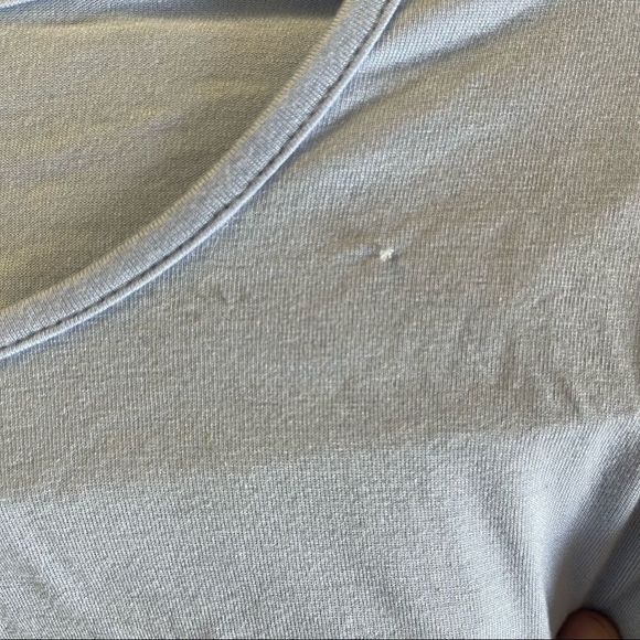 Chico’s Light Blue Long Sleeve Scoop Neck Tee Shirt - Picture 4 of 5